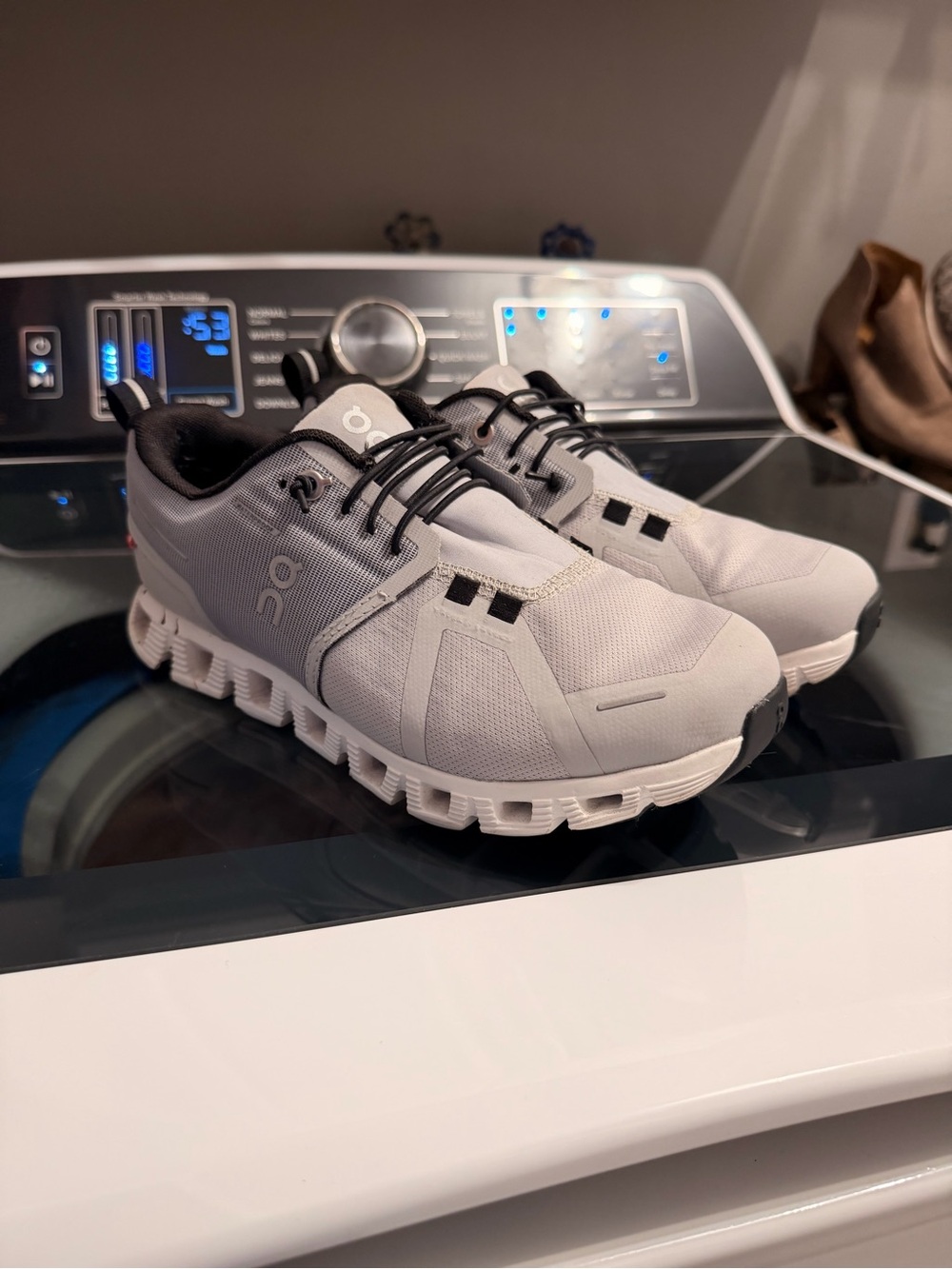 On Running Women’s Athletic Shoes - Light Gray & Black
